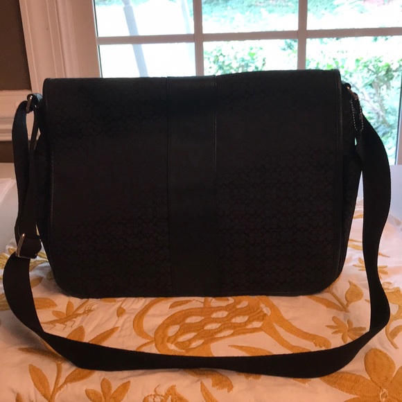 Coach Handbags - 🔶🔶Authentic Coach Briefcase